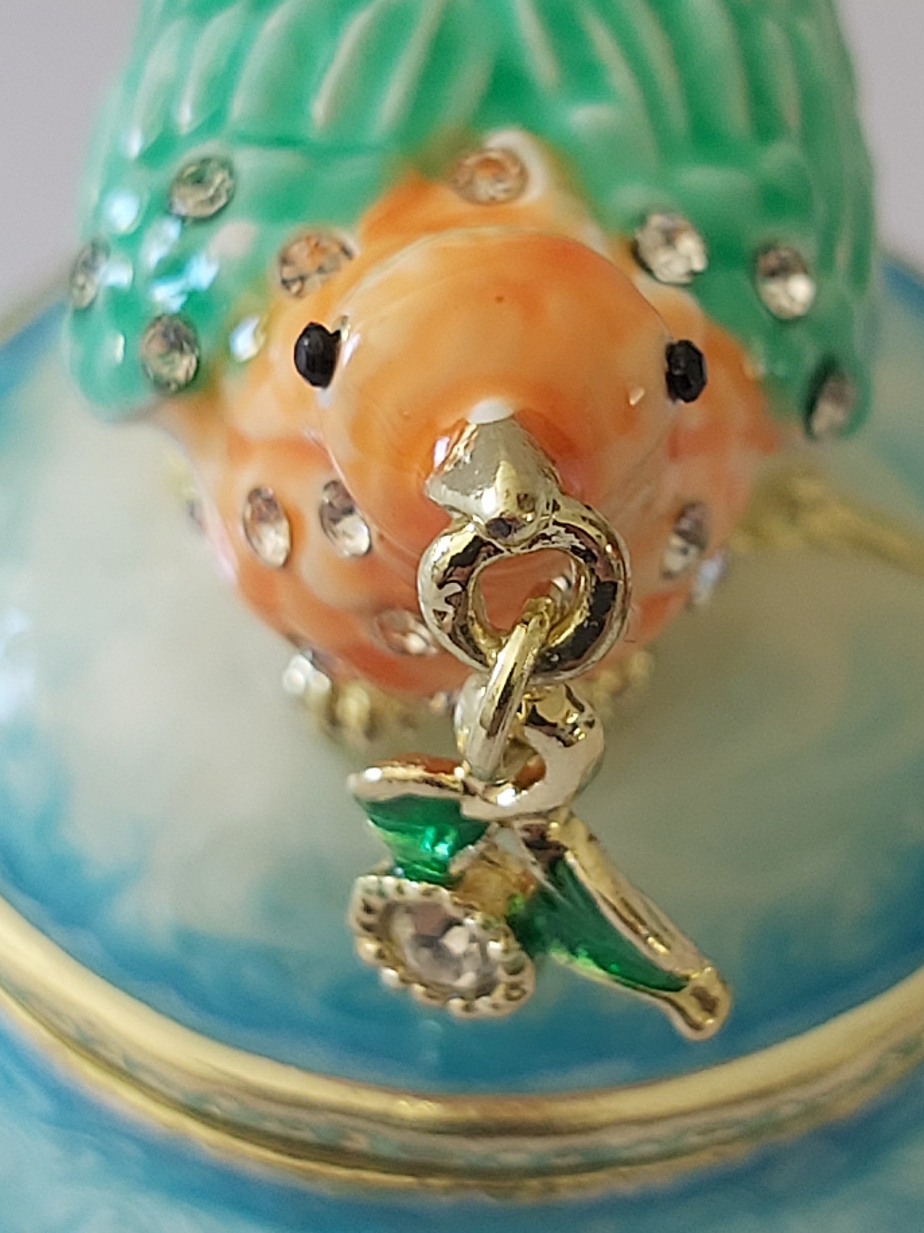 bird trinket pot with rhinestones