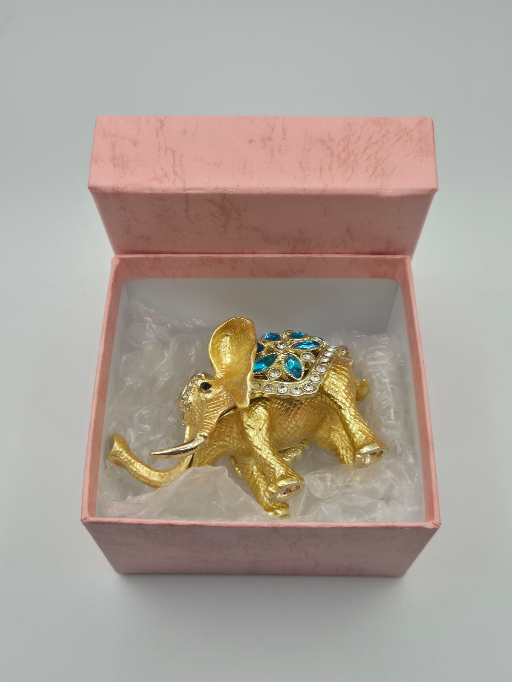 Gold elephant trinket dish in box 
