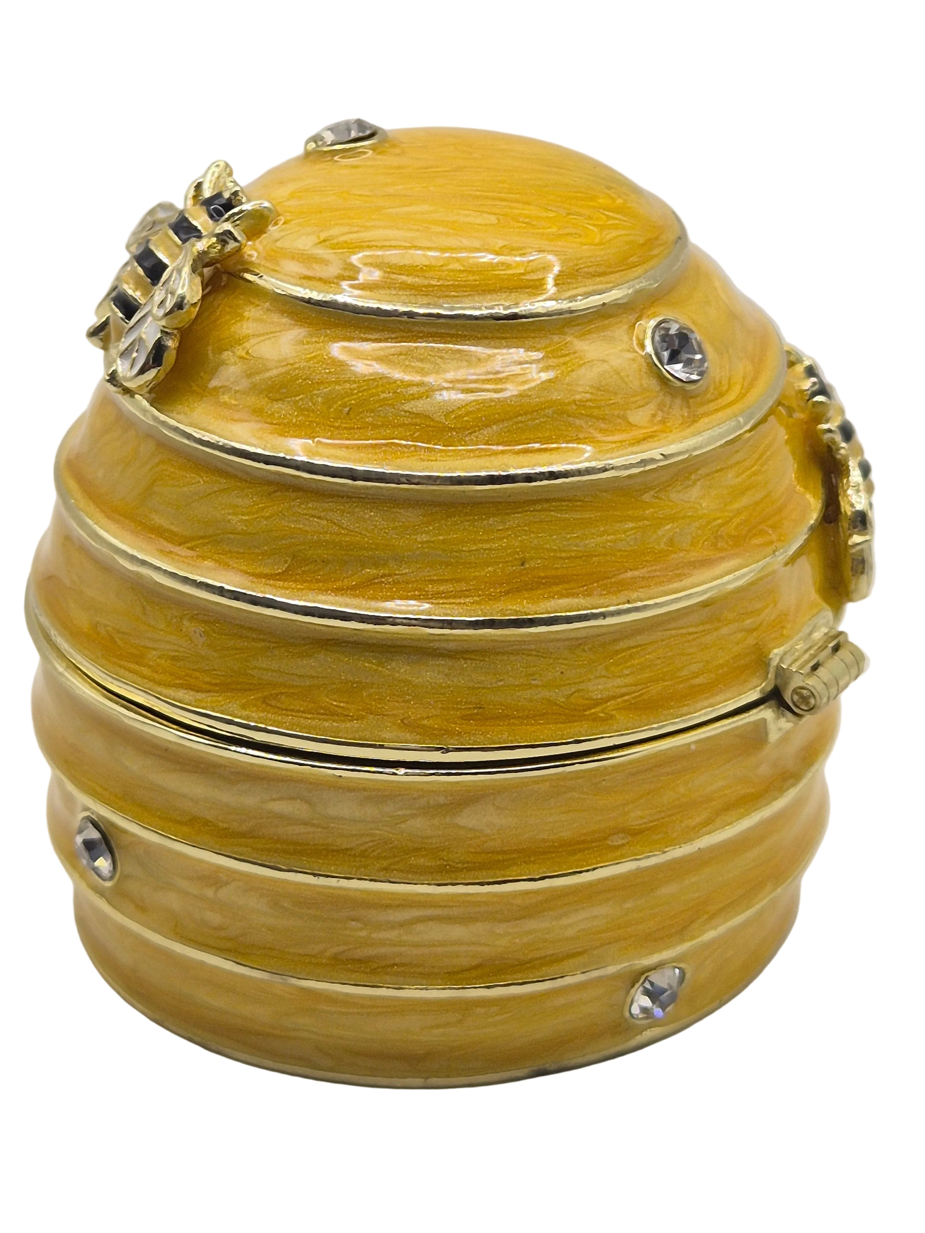 bee hive trinket pot with bees