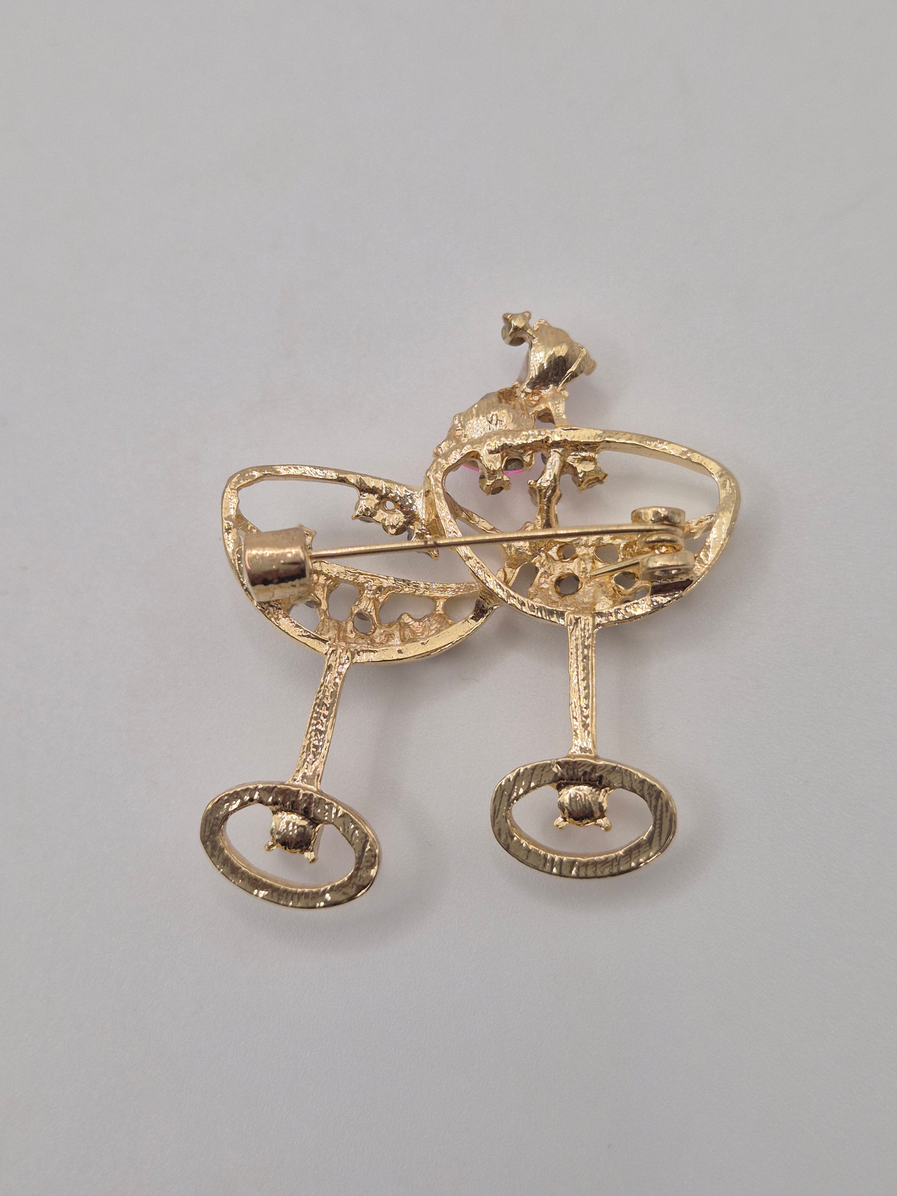 cocktail glasses brooch