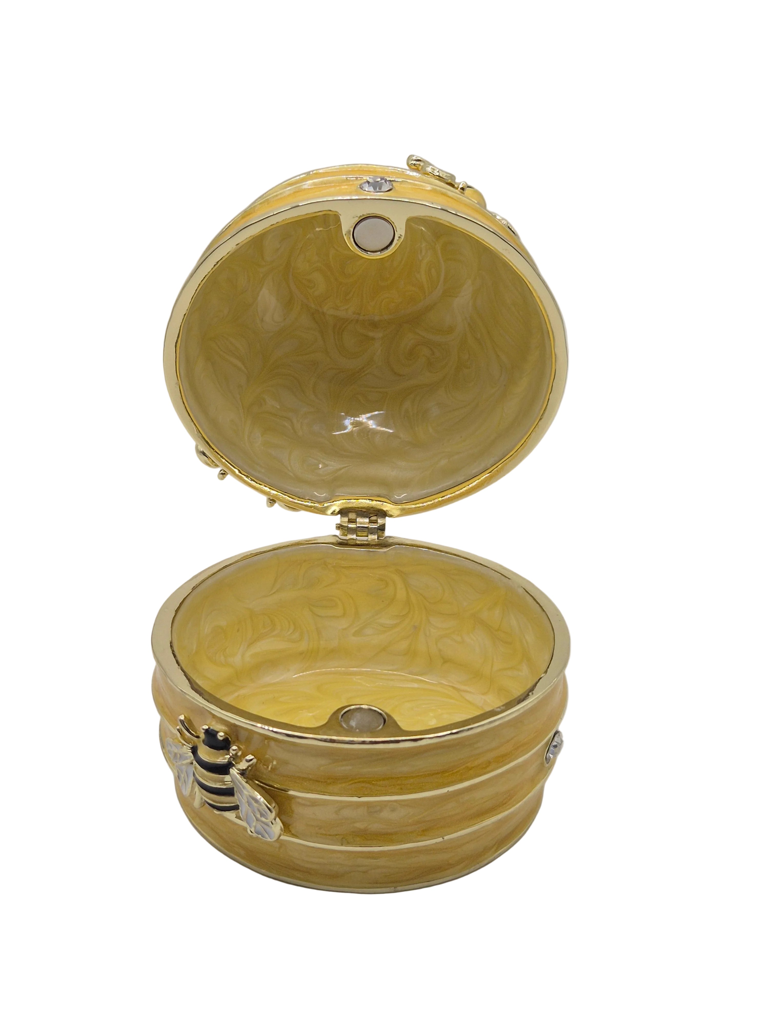 bee hive trinket pot with bee detail